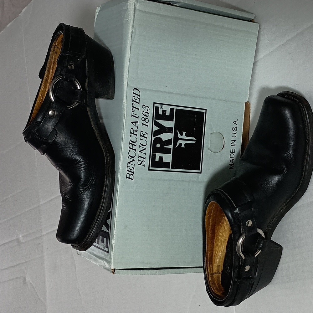 Frye harness mule